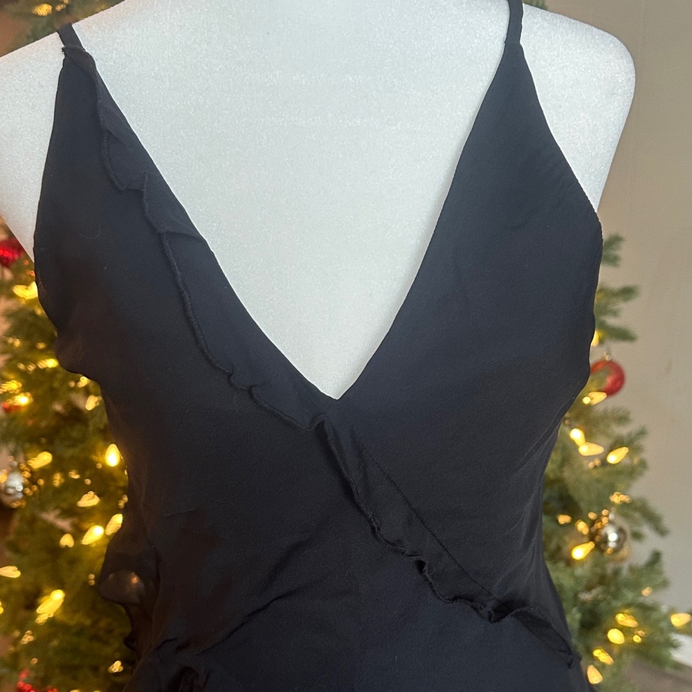 A&F Ruffle Dress - Picture 4 of 12